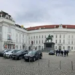 Sissi Suite In Center Of Vienna